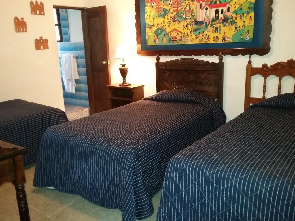 أنتيغوا غواتيمالا Hotel Santa Clara الغرفة الصورة